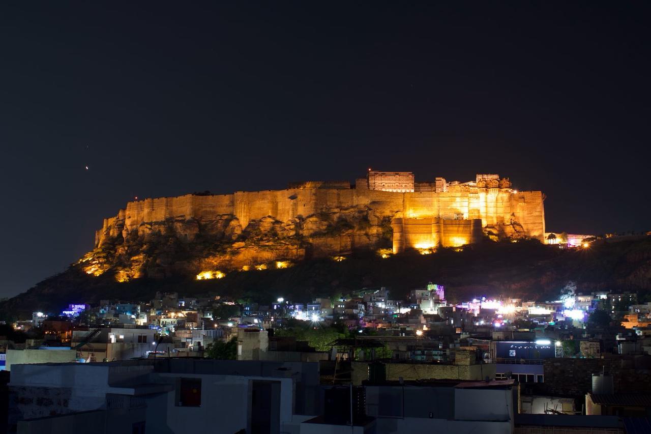 Dylan Cafe And Guest House Τζοντχπούρ Εξωτερικό φωτογραφία